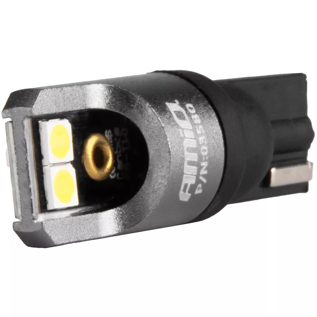 AMiO W5W LED PRO - widok z bliska