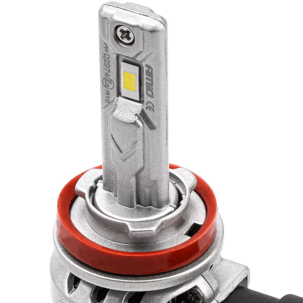 AMiO LED H8/H9/H11 X2 6500K — zbliżenie na led