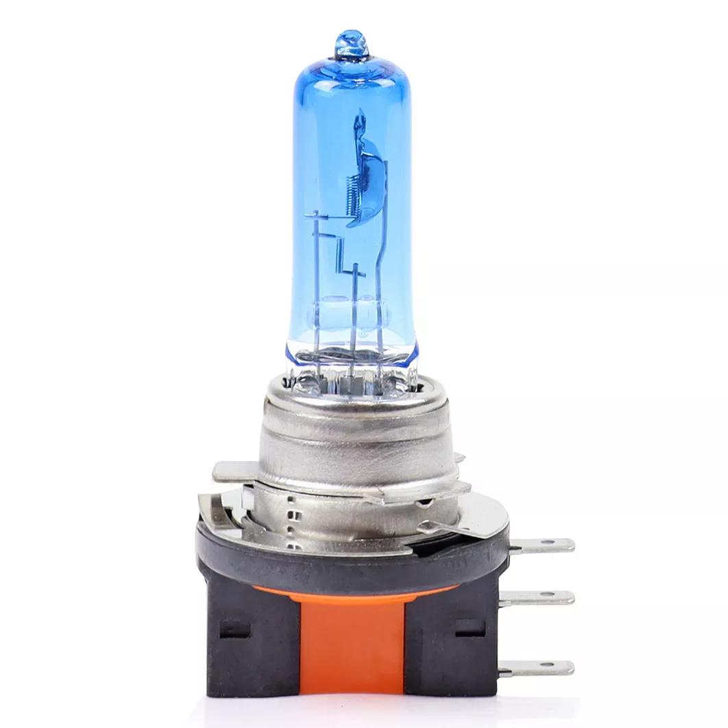 AMiO H15 Super White - zbliżenie żarówki