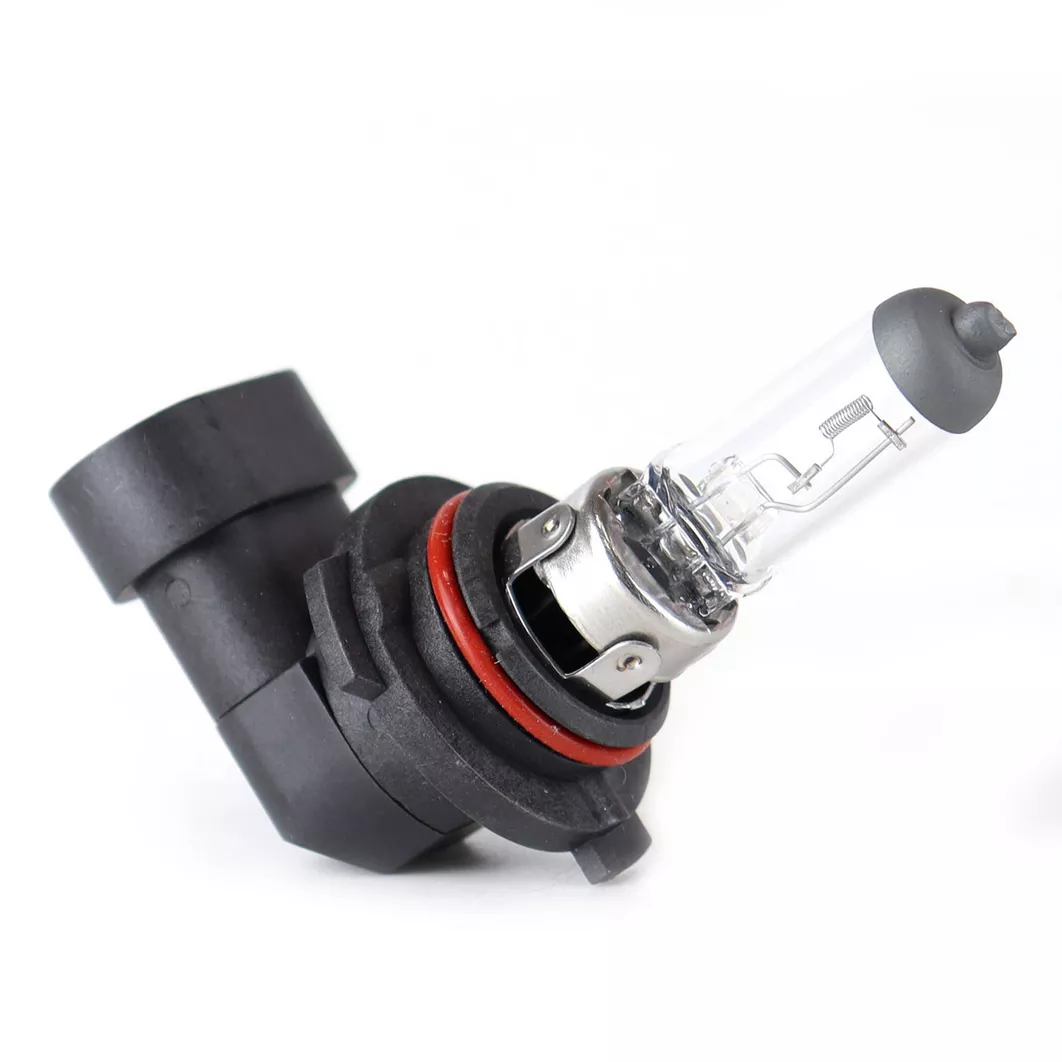 AMiO HB4 (9006) CLEAR - żarówka z bliska