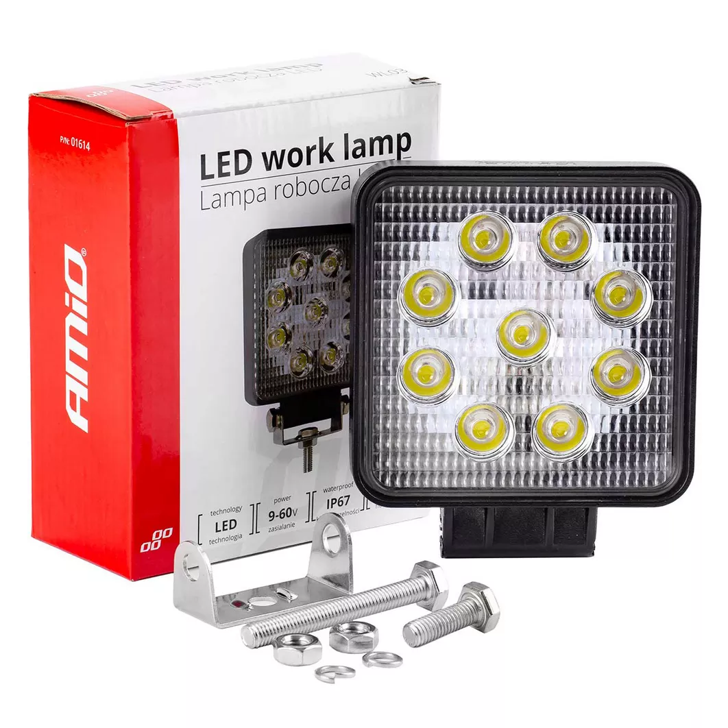 Lampa z akcesoriami - widok z przodu z opakowaniem