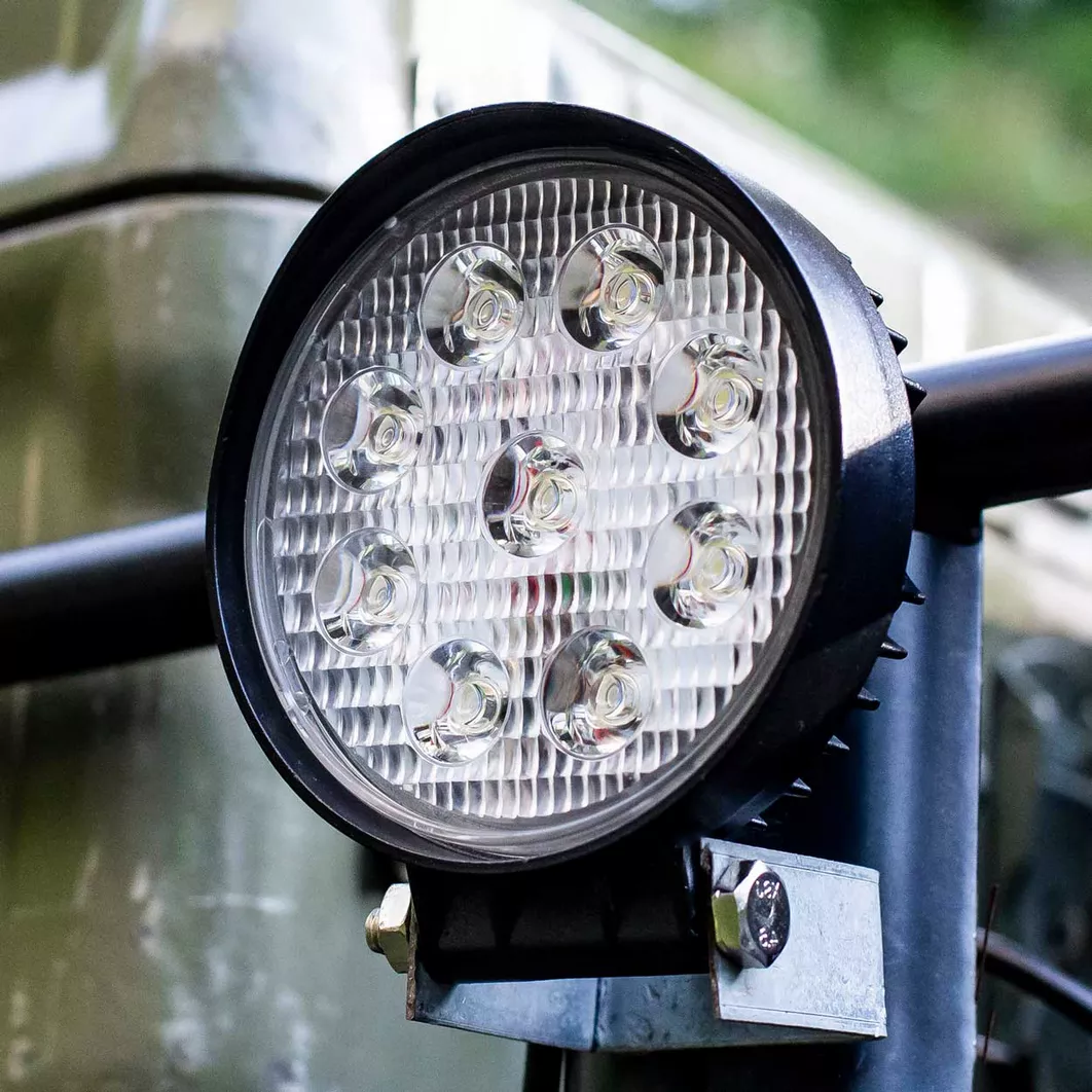 Lampa robocza 9x LED 27W - montaż