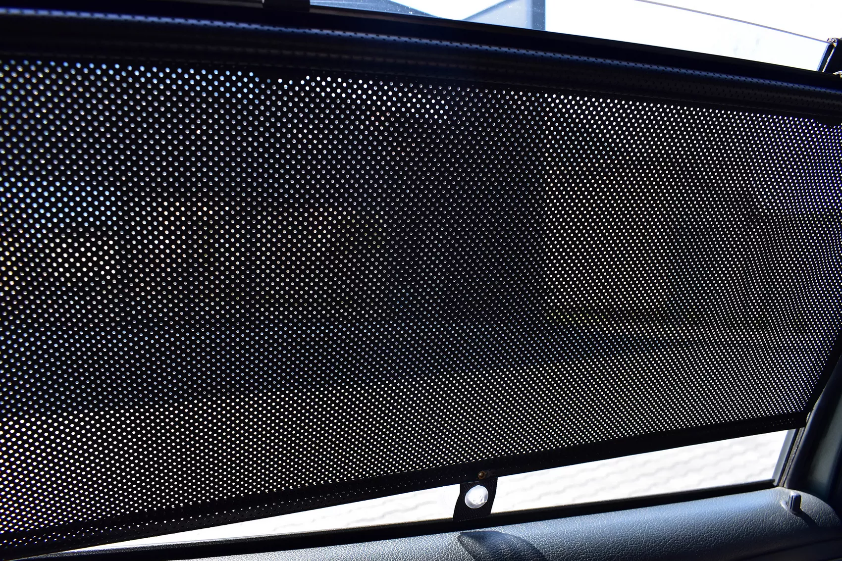 Zalety rolet — ochrona UV