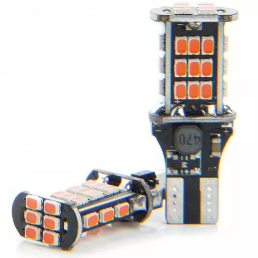 EinParts W16W LED czerwone — żarówka zbliżenie
