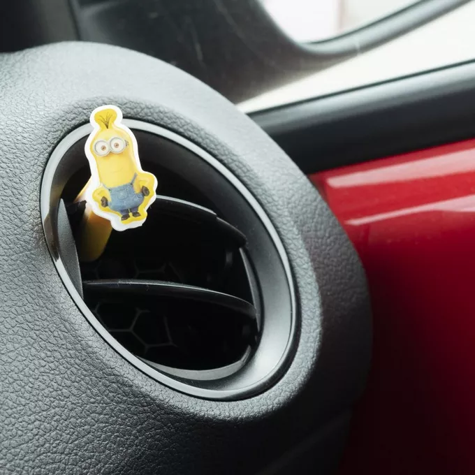 Minionki - odświeżacz na kratkę nawiewu