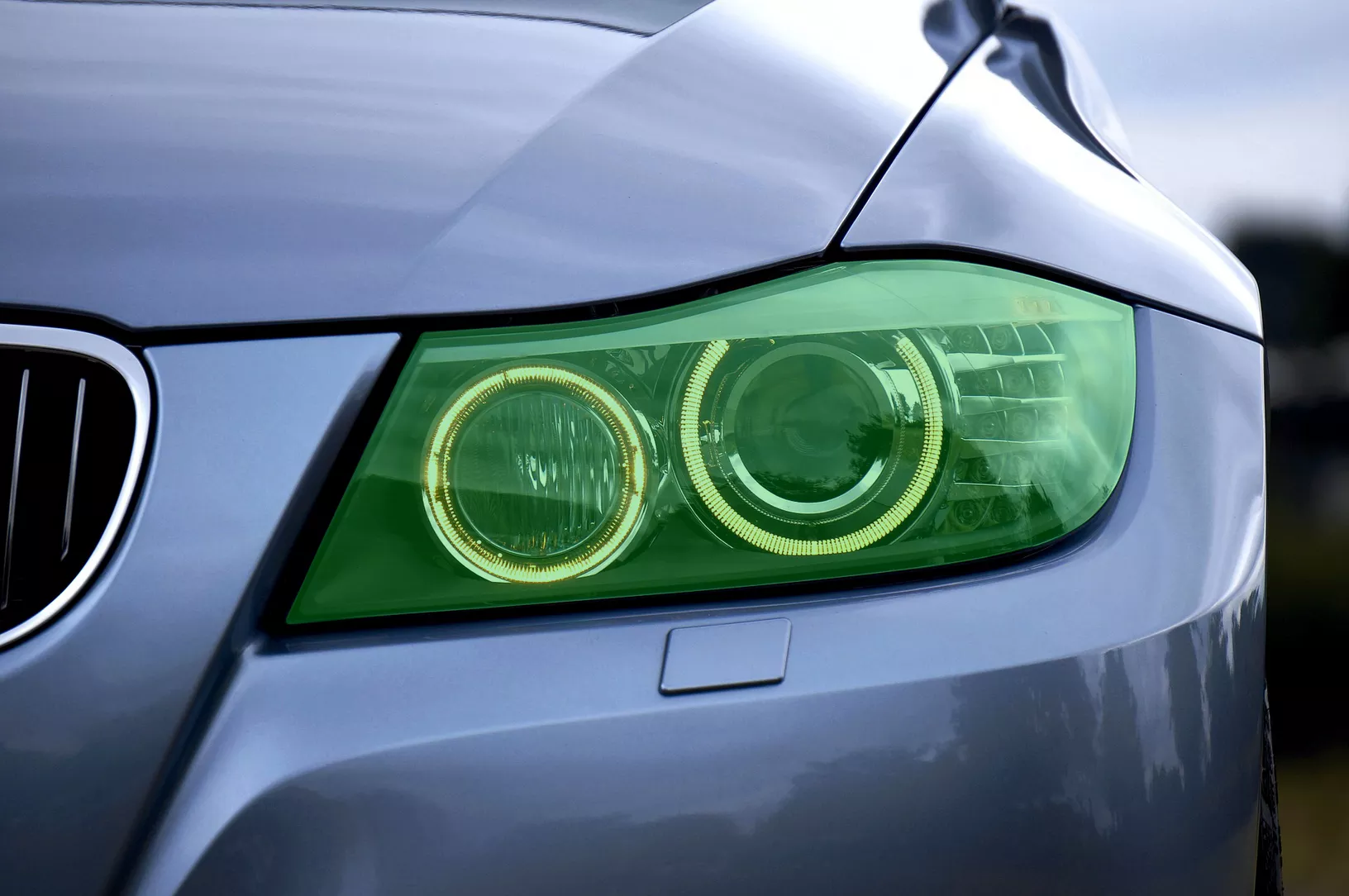 Folia - zastosowanie na reflektorze