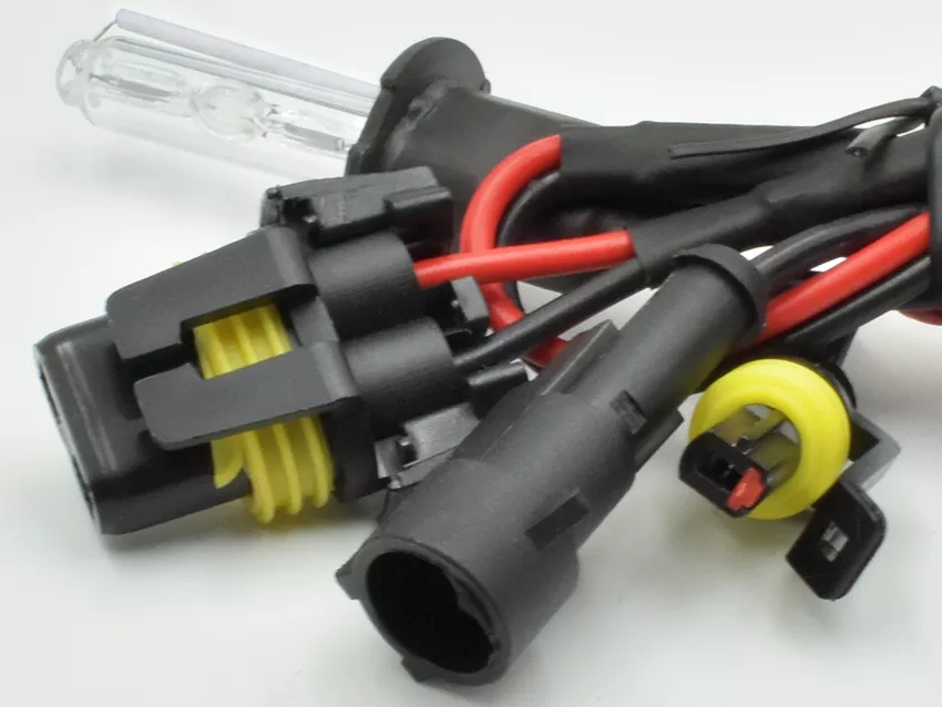 żarnikI ksenonowe H3 - złącza i okablowanie